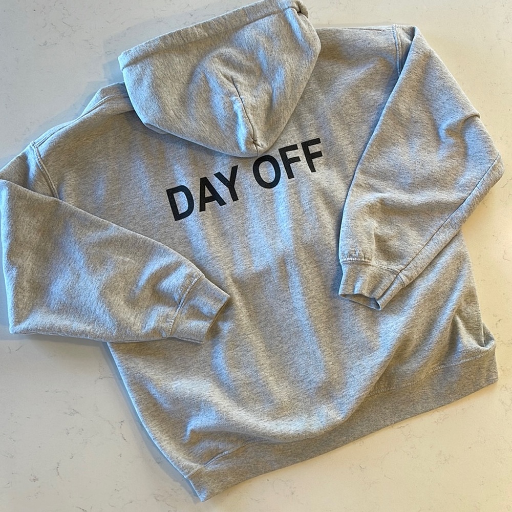 Women’s XL Kenzie Meads Day Off heather gray hoodie